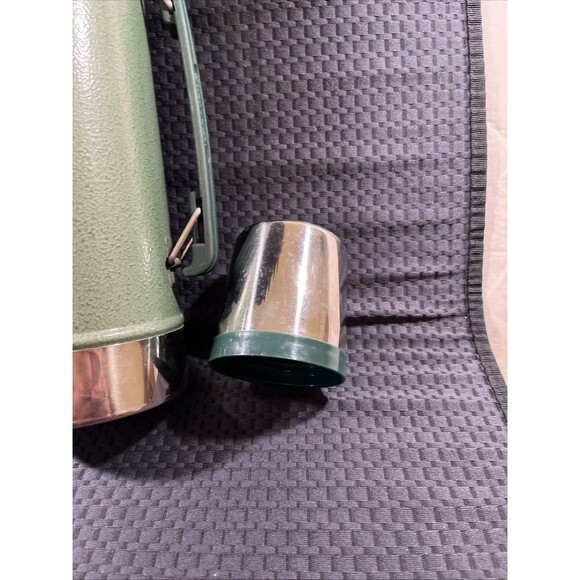 Vintage 1998 Stanley Aladdin Thermos A-944DH Green 1 Qt USA Classic Steel - Picture 2 of 6